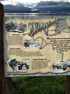 Day8_SewardAnchorage2017910_9_10430A.jpg